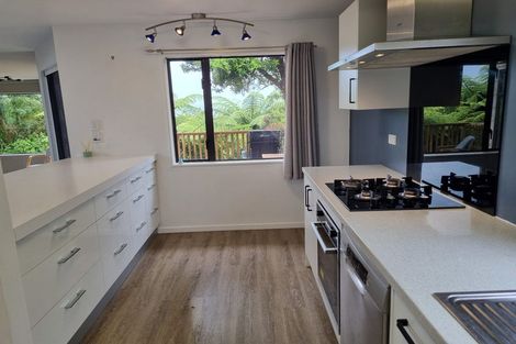 Photo of property in 14 Kekeno Grove, Tirohanga, Lower Hutt, 5010