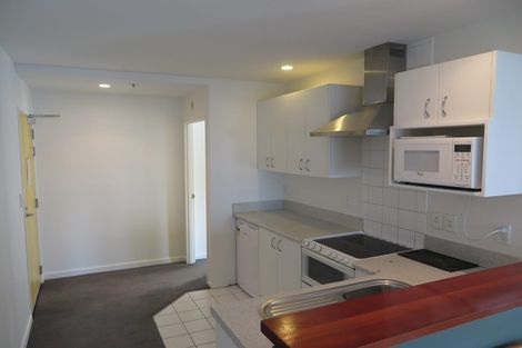 Photo of property in Terrace Heights Apartments, 6d/163 The Terrace, Wellington Central, Wellington, 6011