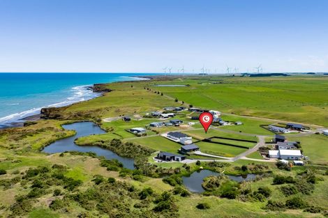 Photo of property in 3 Ironsands, Waverley, 4591