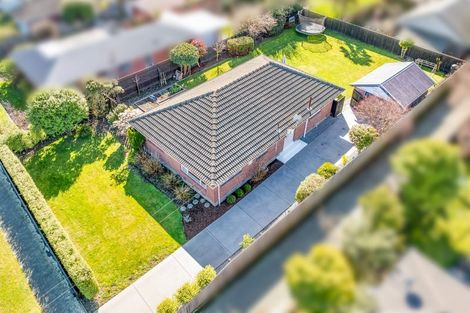 Photo of property in 27 Bourne Crescent, Papanui, Christchurch, 8053