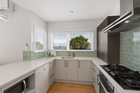 Photo of property in 1/3 Auld Street, Torbay, Auckland, 0630