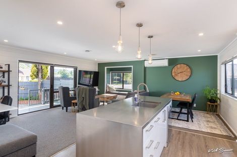 Photo of property in 19 Turon Crescent, Totara Park, Upper Hutt, 5018