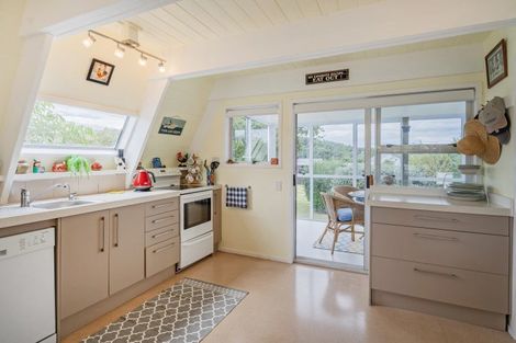 Photo of property in 55 Oyster Drive, Cooks Beach, Whitianga, 3591