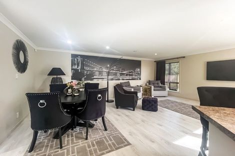 Photo of property in 86 Rosalie Terrace, Kelvin Grove, Palmerston North, 4414