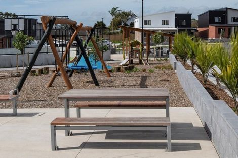 Photo of property in 11 Jabuka Street, Glen Eden, Auckland, 0602