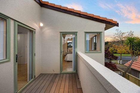 Photo of property in 68 Marina View Drive, West Harbour, Auckland, 0618