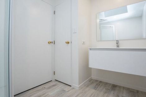 Photo of property in 68 Thackeray Place, Waltham, Christchurch, 8023