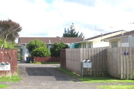 Photo of property in 4/89 Bruce Mclaren Road, Henderson, Auckland, 0612