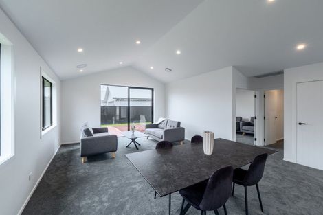 Photo of property in 99 Hoffman Court, Waikiwi, Invercargill, 9810