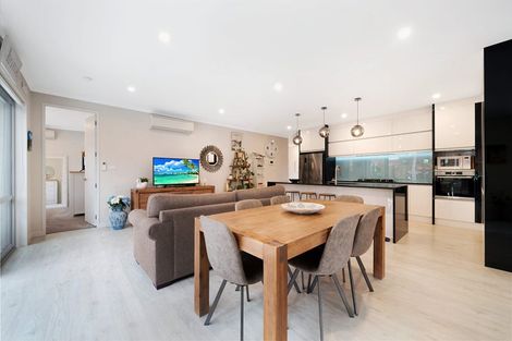 Photo of property in 16 Tararua Street, Massey, Auckland, 0614