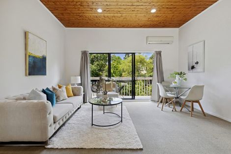 Photo of property in 40f Weatherly Road, Torbay, Auckland, 0630