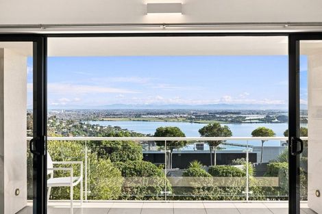 Photo of property in 60 Glenstrae Road, Redcliffs, Christchurch, 8081