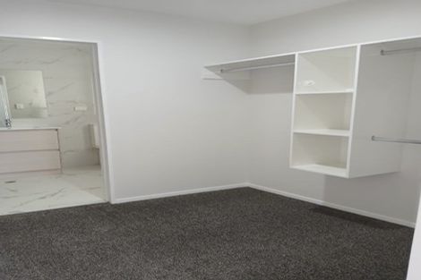 Photo of property in 2/44 Everglade Drive, Goodwood Heights, Auckland, 2105