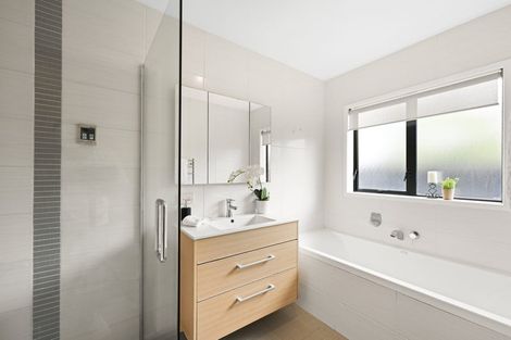 Photo of property in 20 Farringdon Avenue, Rototuna North, Hamilton, 3210