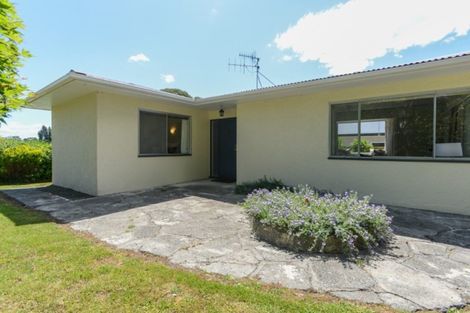 Photo of property in 16 Selwyn Road, Havelock North, 4130