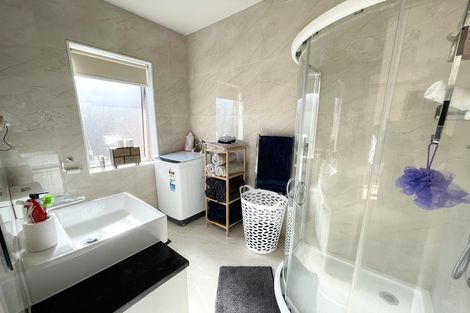 Photo of property in 3 Twin Parks Rise, Papakura, 2110