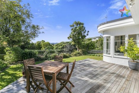 Photo of property in 46 Akatea Road, Korokoro, Lower Hutt, 5012