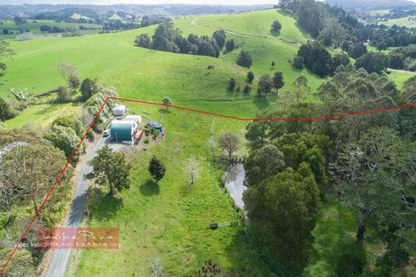 Photo of property in 307 Whananaki North Road, Opuawhanga, Hikurangi, 0181