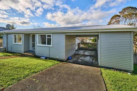 Photo of property in 26 Aniseed Grove, Timberlea, Upper Hutt, 5018