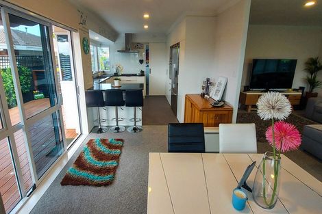 Photo of property in 6 Palm Court, Mount Maunganui, 3116