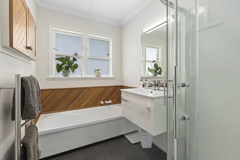 Photo of property in 19 Pembroke Street, Tawa, Wellington, 5028