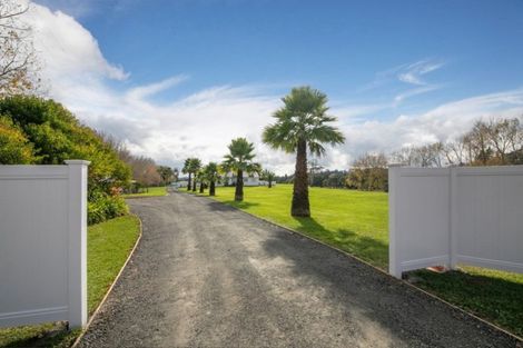 Photo of property in 726 State Highway 16, Kumeu, Waimauku, 0883
