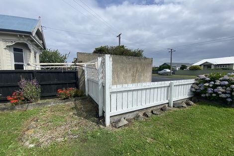 Photo of property in 23 Royal Crescent, Saint Kilda, Dunedin, 9012