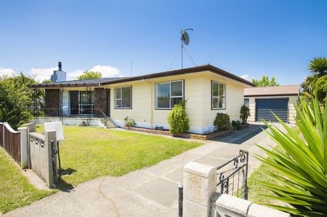 Photo of property in 4 Anita Grove, Riverdale, Gisborne, 4010