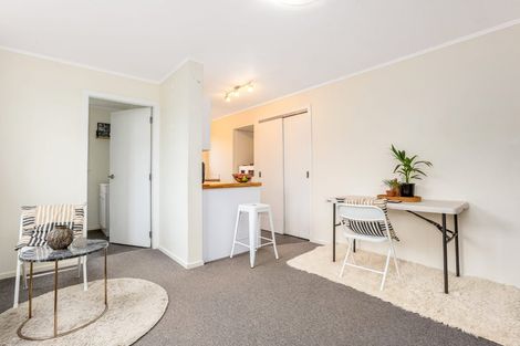 Photo of property in 62 Severn Street, Island Bay, Wellington, 6023