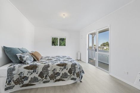 Photo of property in 16 Bracken Street, New Plymouth, 4310