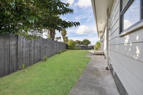 Photo of property in 71 Burundi Avenue, Clendon Park, Auckland, 2103