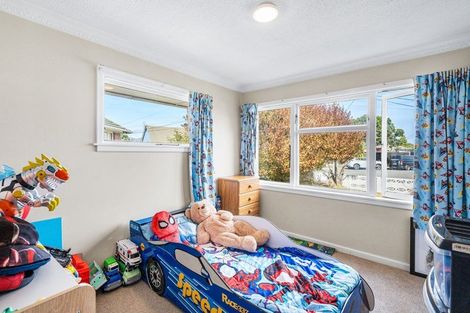 Photo of property in 35 Ontario Place, Wainoni, Christchurch, 8061