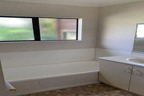 Photo of property in 4a Woodvale Grove, Fairfield, Lower Hutt, 5011