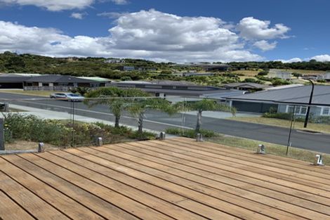 Photo of property in 7 Ariel Place, Snells Beach, 0920