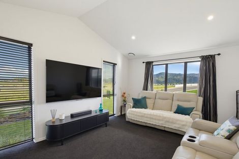 Photo of property in 3 Awatea Drive, Whitianga, 3510