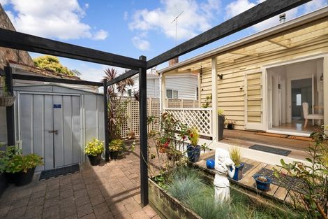 Photo of property in 206 Kirkwood Street, Thames, 3500