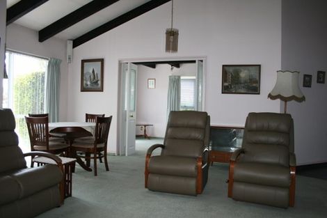 Photo of property in 50 Regency Crescent, Redwood, Christchurch, 8051