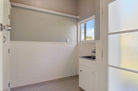 Photo of property in 1 Russell Crescent, Western Heights, Rotorua, 3015