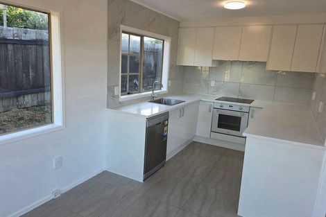 Photo of property in 66e Woodglen Road, Glen Eden, Auckland, 0602