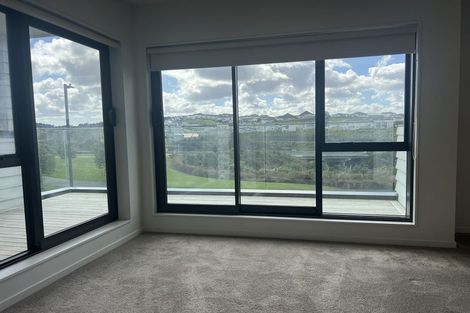 Photo of property in 6 Arran Point Parade, Orewa, 0931