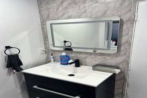 Photo of property in 18 Plunket Avenue, Petone, Lower Hutt, 5012