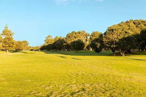 Photo of property in 114 Oceanbeach Road, Mount Maunganui, 3116