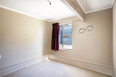 Photo of property in 27 Leslie Street, Waitara, 4320