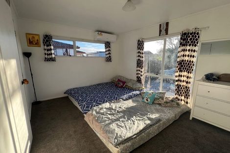 Photo of property in 2/18 Trimdon Street, Randwick Park, Auckland, 2105