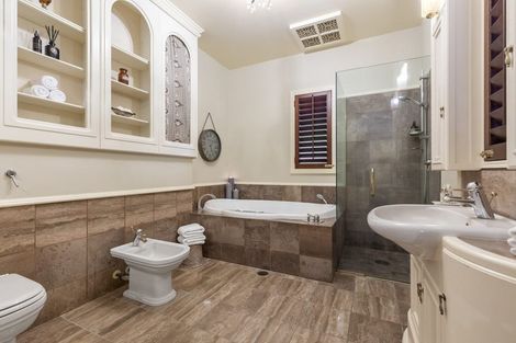 Photo of property in 17 Pararekau Road, Karaka, Papakura, 2580