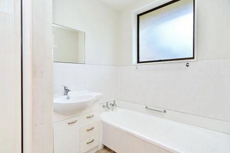 Photo of property in 2/121 Marlow Road, Aranui, Christchurch, 8061