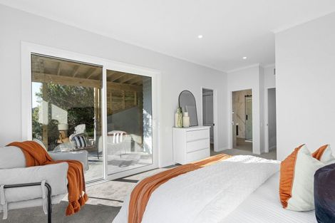 Photo of property in 5 Landsdowne Terrace, Karori, Wellington, 6012