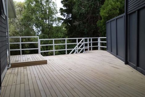 Photo of property in 27 Park Hill Road, Birkenhead, Auckland, 0626