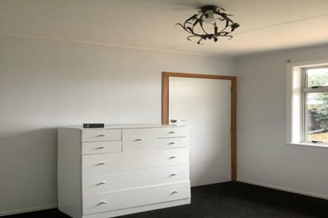 Photo of property in 22 Peters Avenue, Cloverlea, Palmerston North, 4412