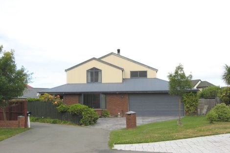 Photo of property in 19 Monterey Place, Parklands, Christchurch, 8083